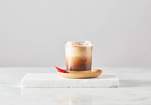 van-houten-holistic-life-chocolate-nicole-battefeld