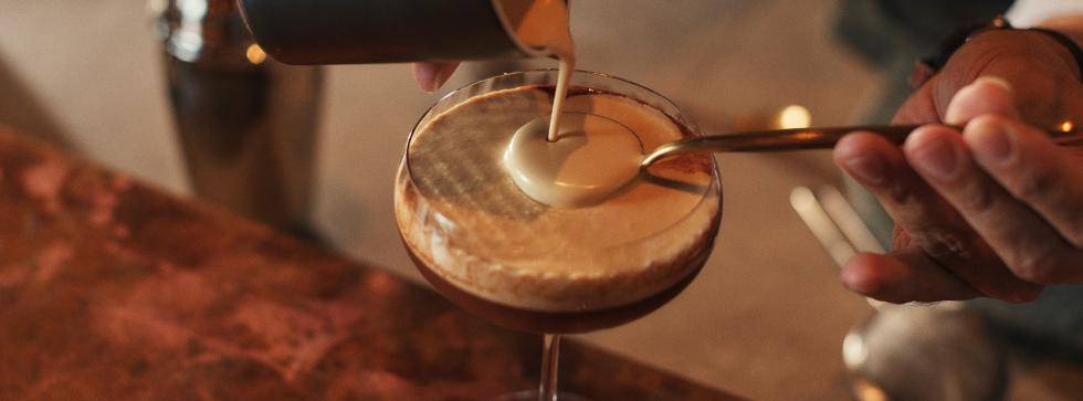 van-houten-golden-martini