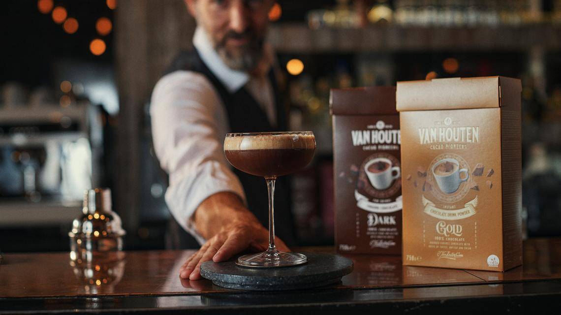 van-houten-golden-martini